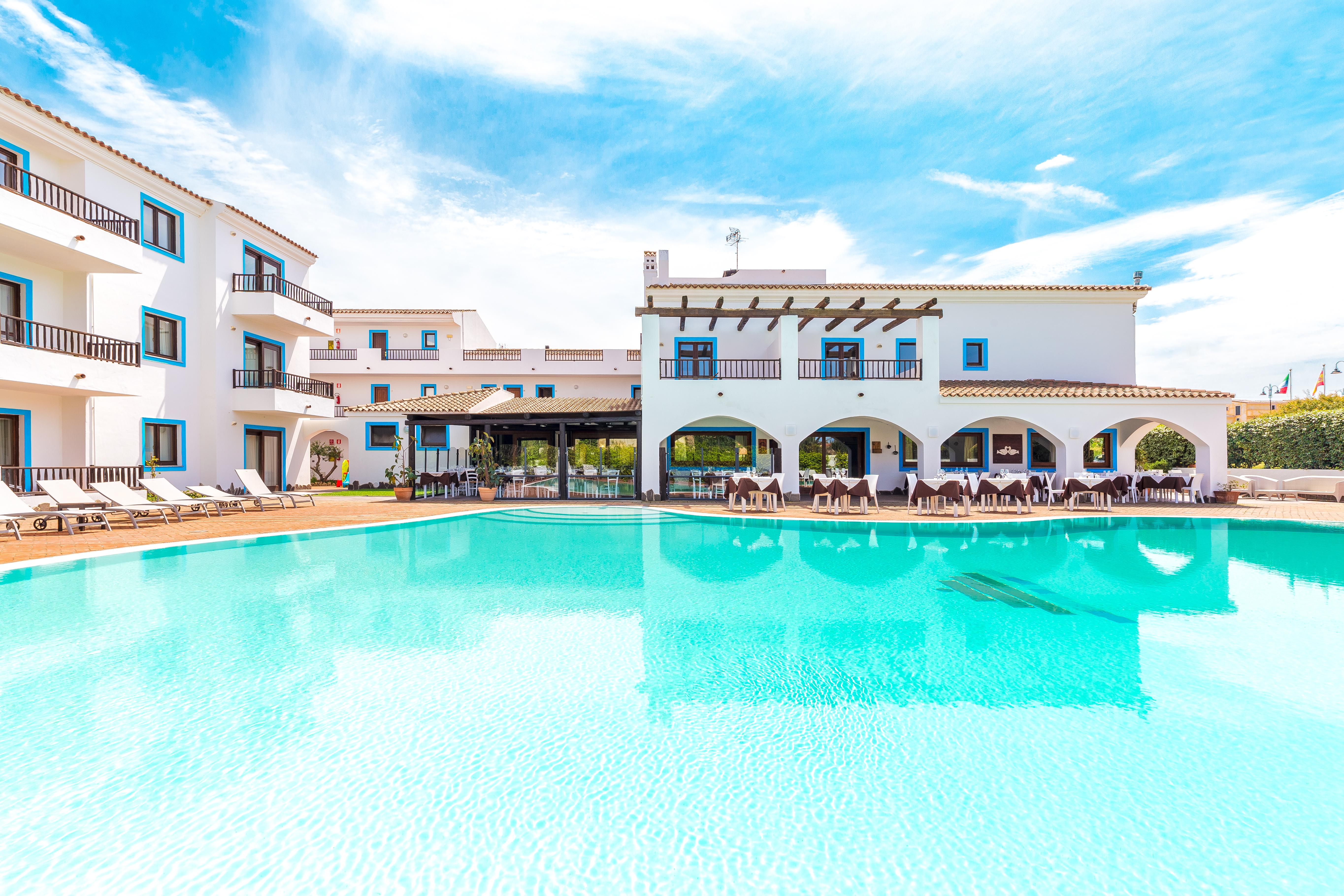 Lh Hotel La Funtana (Adults Only) Санта-Тереза-Галлура Экстерьер фото