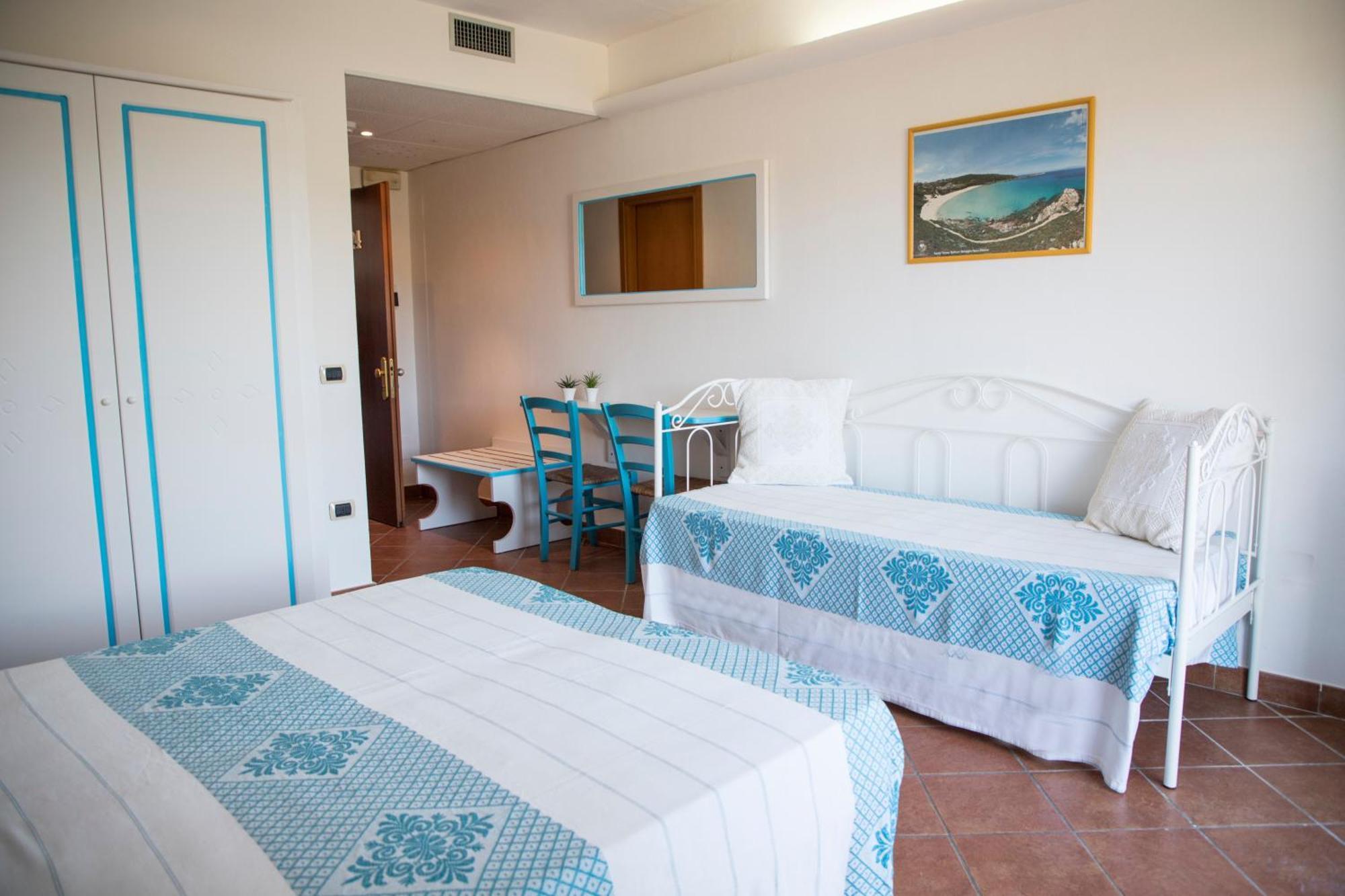 Lh Hotel La Funtana (Adults Only) Санта-Тереза-Галлура Экстерьер фото